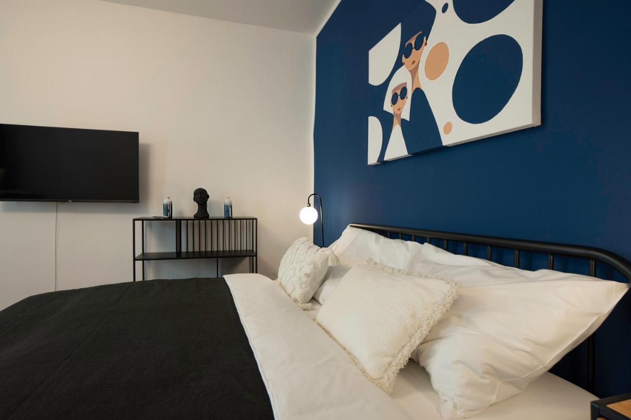 Modern Apartment With A Balcony Near Belvedere Wien Exterior foto
