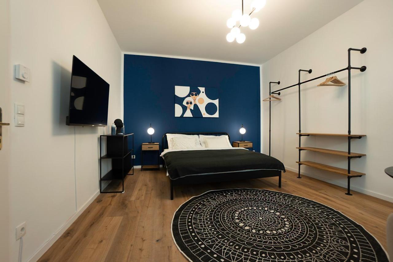 Modern Apartment With A Balcony Near Belvedere Wien Exterior foto
